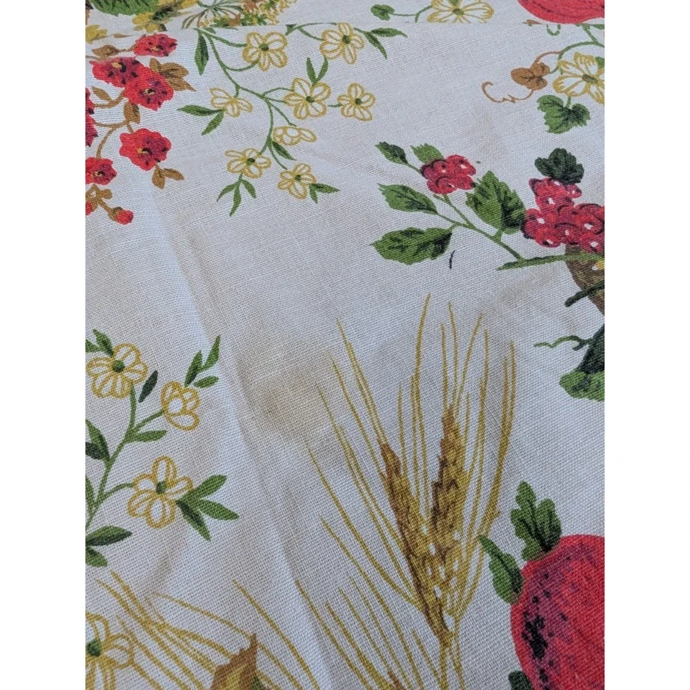 Vintage Christmas Holiday Trumpets & Holly Berry Design Round Tablecloth‎ 5ft